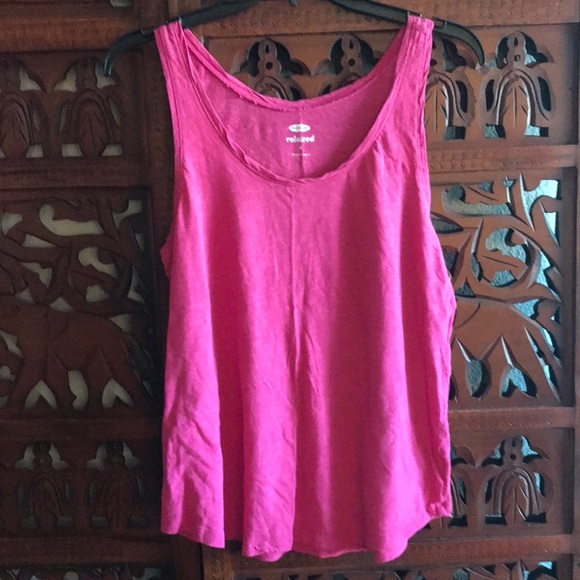 Old Navy Tops - 💄4/$20💄Pink old navy tank top